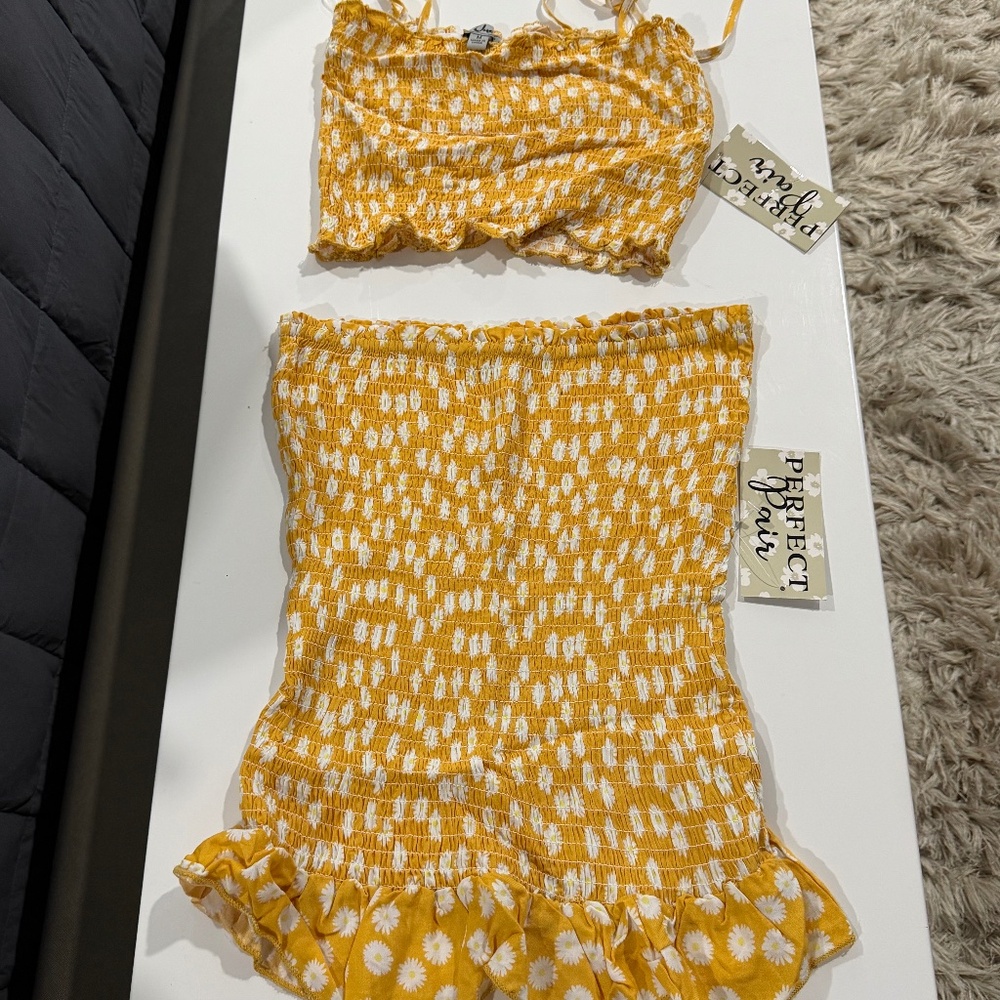 Yellow Floral 2-Piece Set – New with Tags